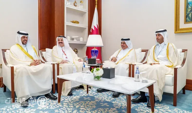 وزير المالية يبحث مع عدد من المسؤولين تعزيز التعاون المالي والاقتصادي والتنموي بالدوحة