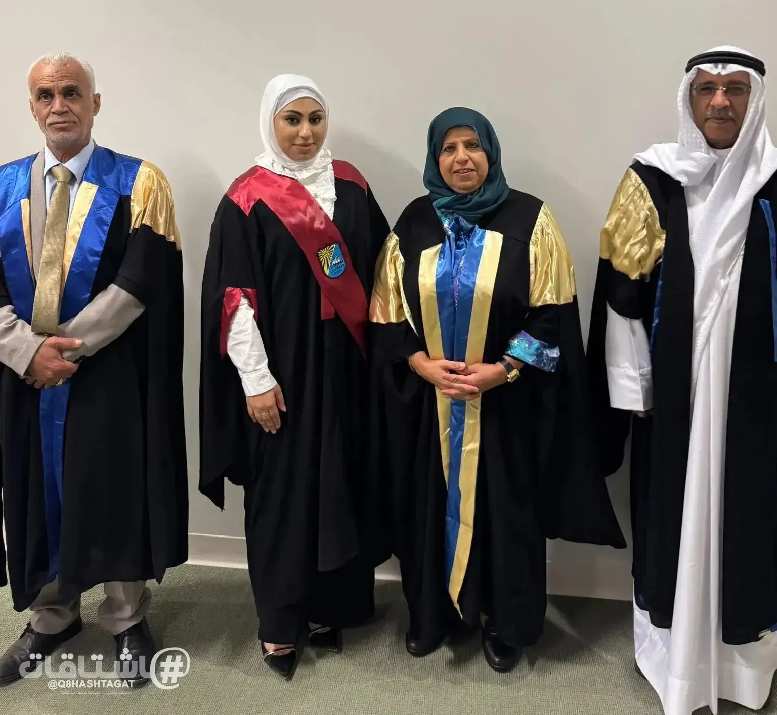 مناقشة اطروحة الماجستير للطالبة إسراء الأستاذ بكلية التربية في جامعة الكويت