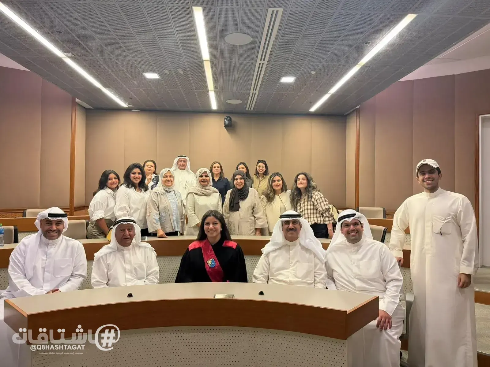 لجين يوسف العنجري تجتاز مناقشة أطروحتها في برنامج تكنولوجيا المعلومات بكلية العلوم الحياتية