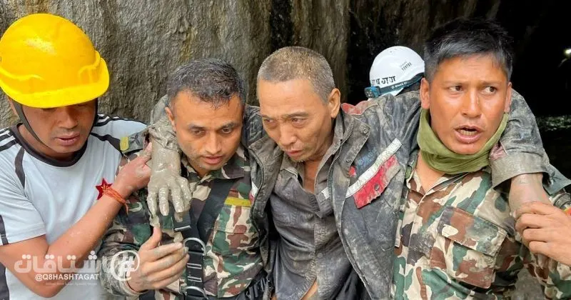 إخراج صيني حياً من نفق بعد 10 أيام على مأساة نيبال