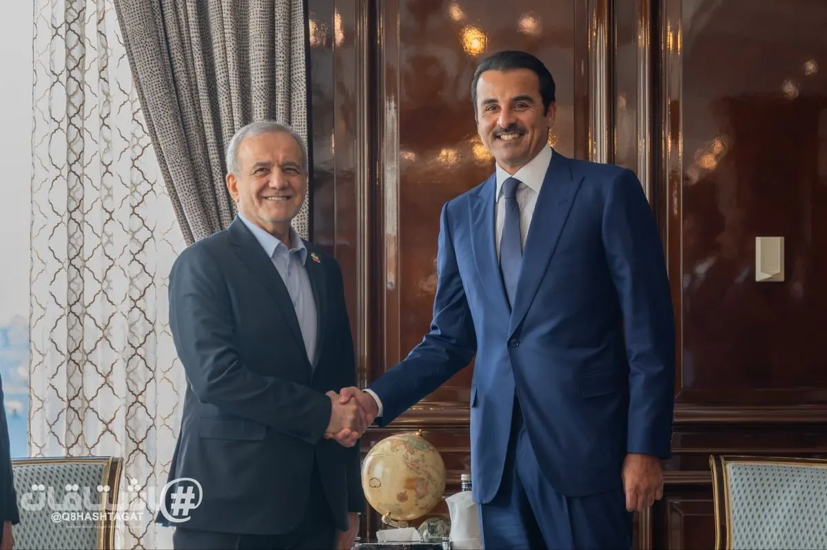 أمير قطر يلتقي الرئيس الإيراني في موسكو.. بحثا مستجدات المفاوضات ومضيق هرمز وإمدادات الطاقة