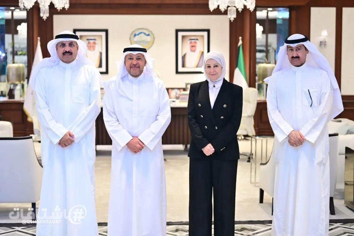 محافظ الفروانية الشيخ عذبي الناصر يبحث مع لجان مجلس المحافظة تطوير العمل والارتقاء بالخدمات