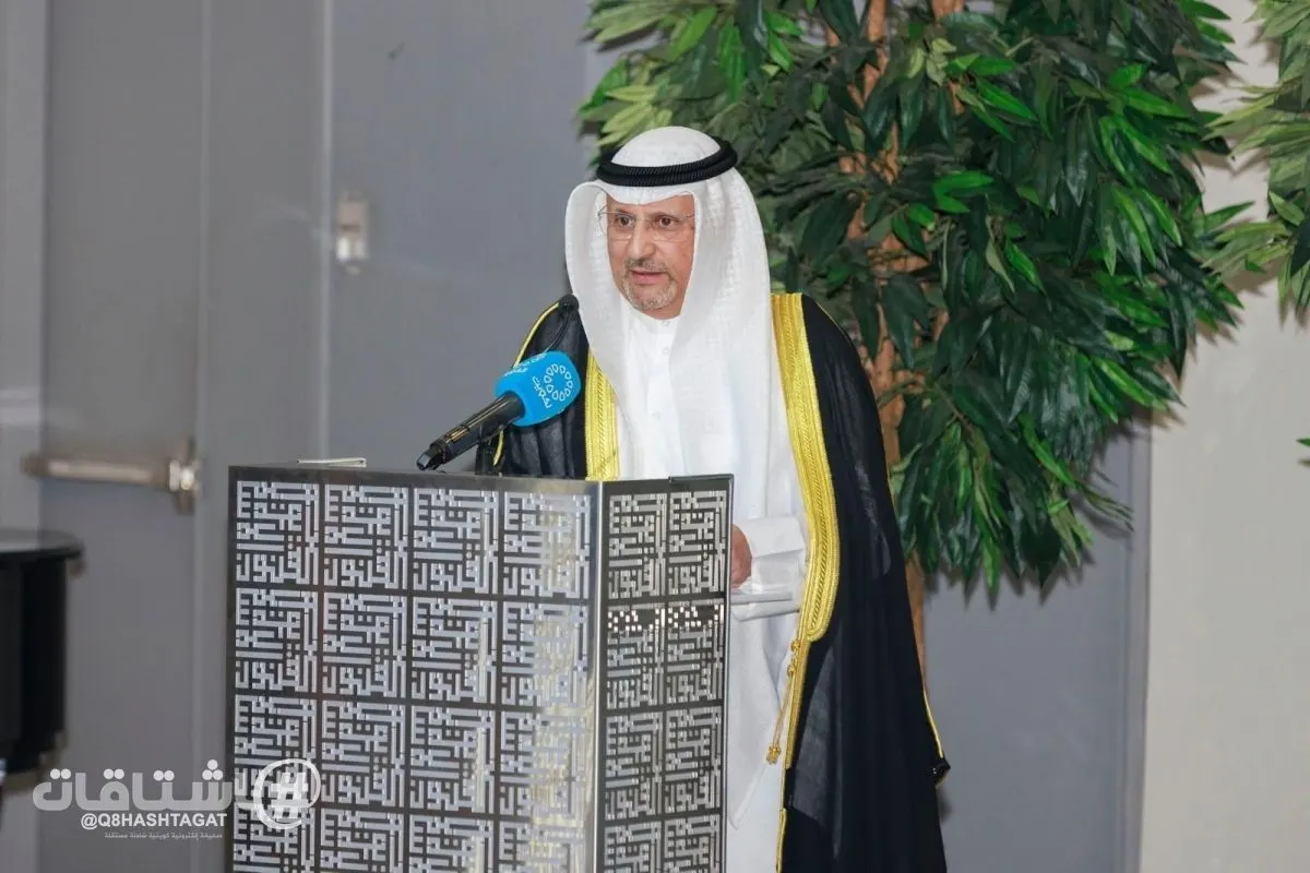 الوزير عمر العمر يفتتح معرض دار الآثار الإسلامية الإحسان: صناعة الجمال في المساجد