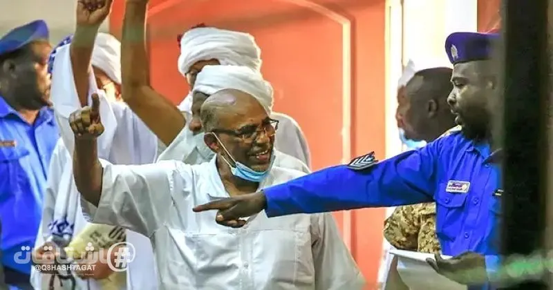 نقل الرئيس السوداني المخلوع عمر البشير من سجنه إلى العاصمة الخرطوم لتلقي العلاج
